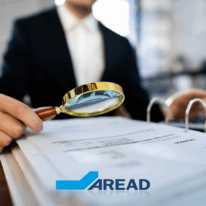 un agent effectuant une contrôle fiscal CIR. On trouve le logo d'AREAD sur la photo.